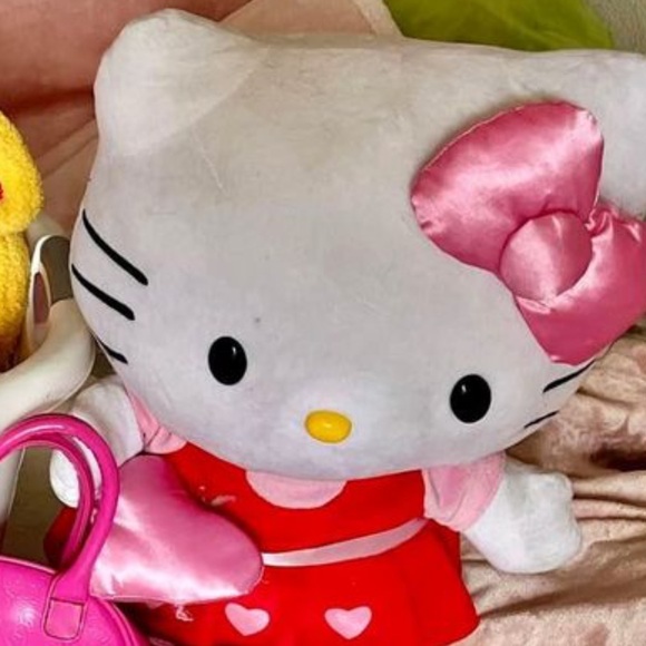 ISOOOOO THESE HELLO KITTY GREETERS - Picture 3 of 4